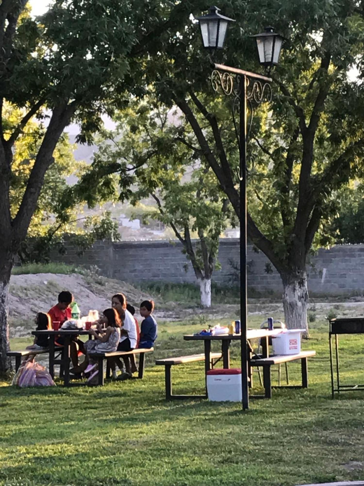 La Ilusion Hotel Campestre Y Balneario Parras de la Fuente Exteriör bild