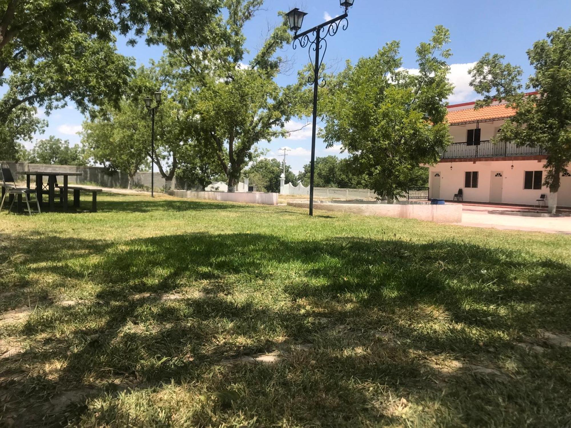 La Ilusion Hotel Campestre Y Balneario Parras de la Fuente Exteriör bild