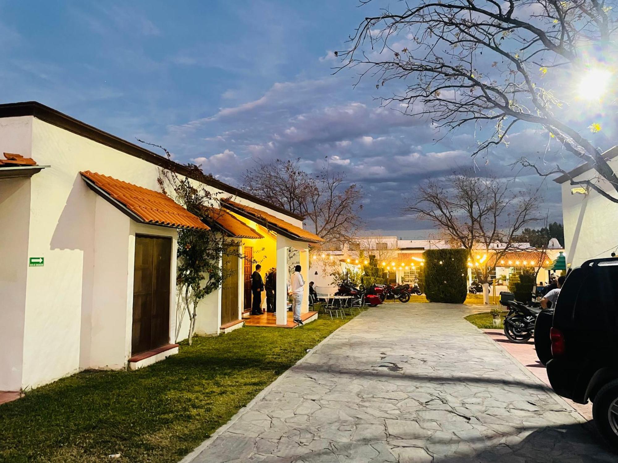 La Ilusion Hotel Campestre Y Balneario Parras de la Fuente Exteriör bild